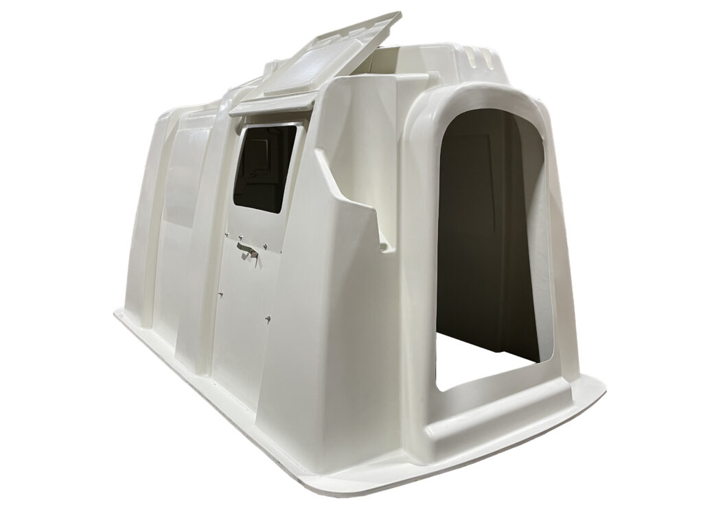 Agri-Plastics Poly Deluxe EXL Hutch™